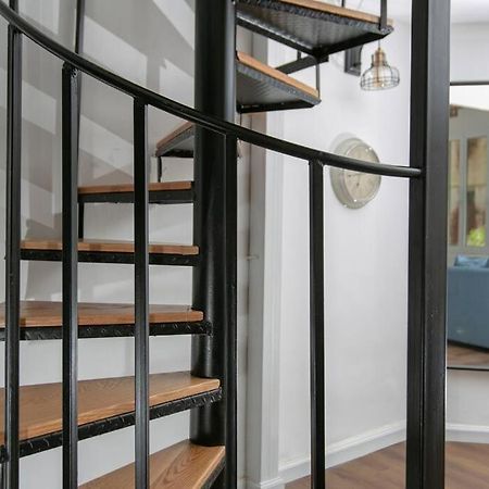 Horizon Studio Apartments *Top Location* エルサレム エクステリア 写真